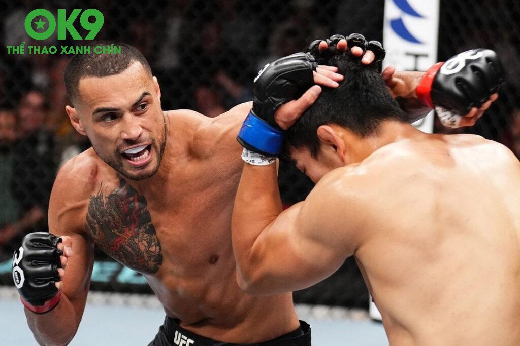 Ulberg Tấn Công Áp Lực, Reyes Quyết Lật Kèo Trong Cá Cược UFC/MMA
