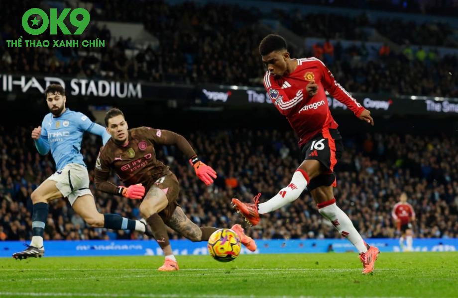 MU Thực Sự Vượt Trội Man City Ra Sao?