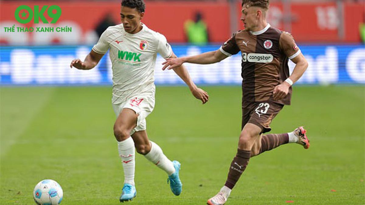 5 Cuộc Đụng Độ Gần Nhất: Augsburg Thắng Nhỏ, Kịch Tính Tới Phút Cuối